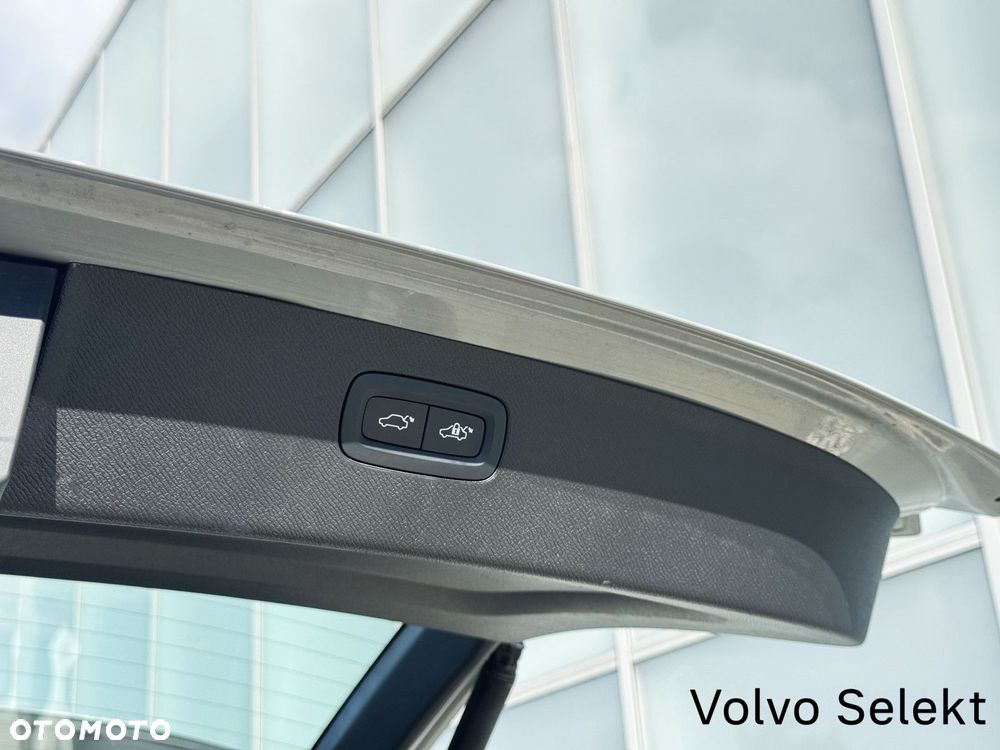 Volvo XC 90 - 36