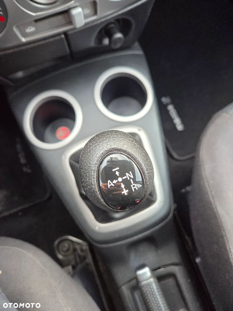 Mazda 2 1.4l Active - 13