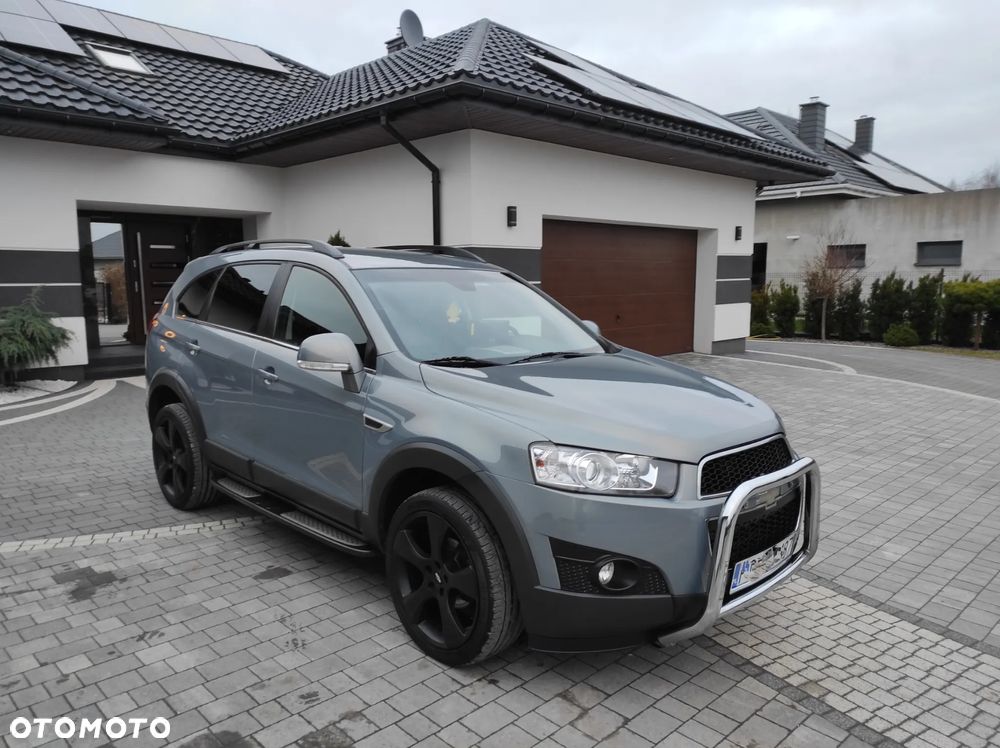 Chevrolet Captiva 2.4 2WD Travel Edition - 3