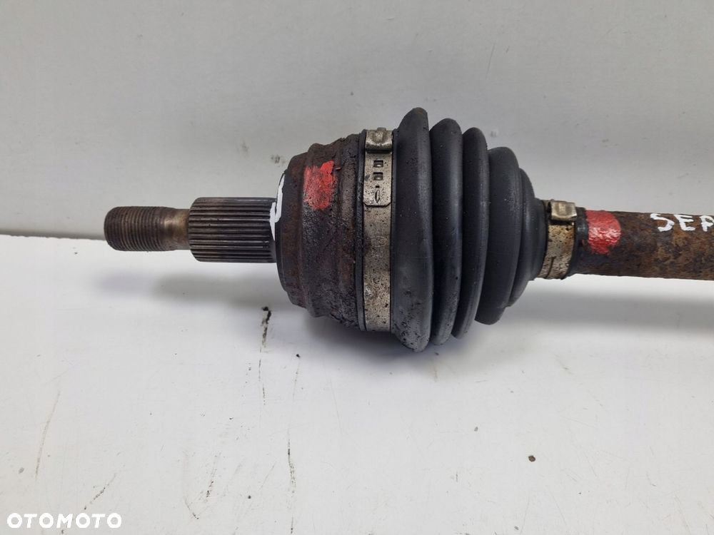 PÓŁOŚ Seat Leon I 2.8 VR6 PRAWA TYLNA _ półośka prawy tył Manual - 2