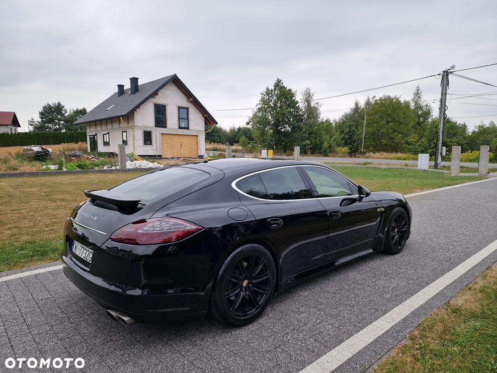 Porsche Panamera 4S PDK - 1