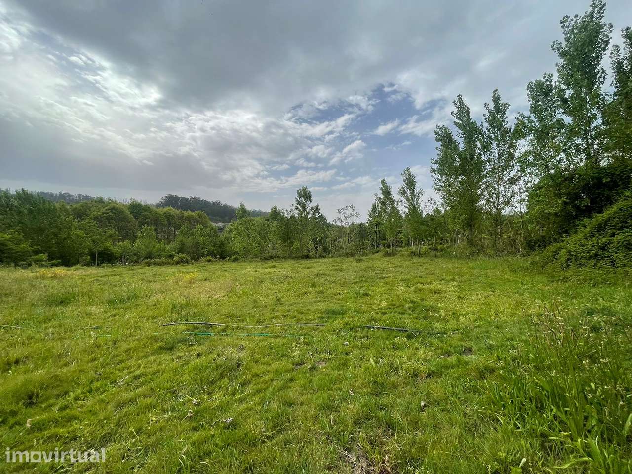 Terreno, 3 959 m², Cepães e Fareja - Grande imagem: 2/7