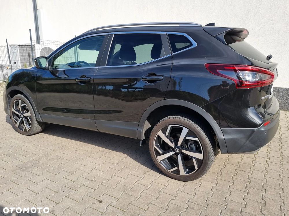 Nissan Qashqai 1.7 dCi Xtronic ALL-MODE 4x4i TEKNA+ - 5