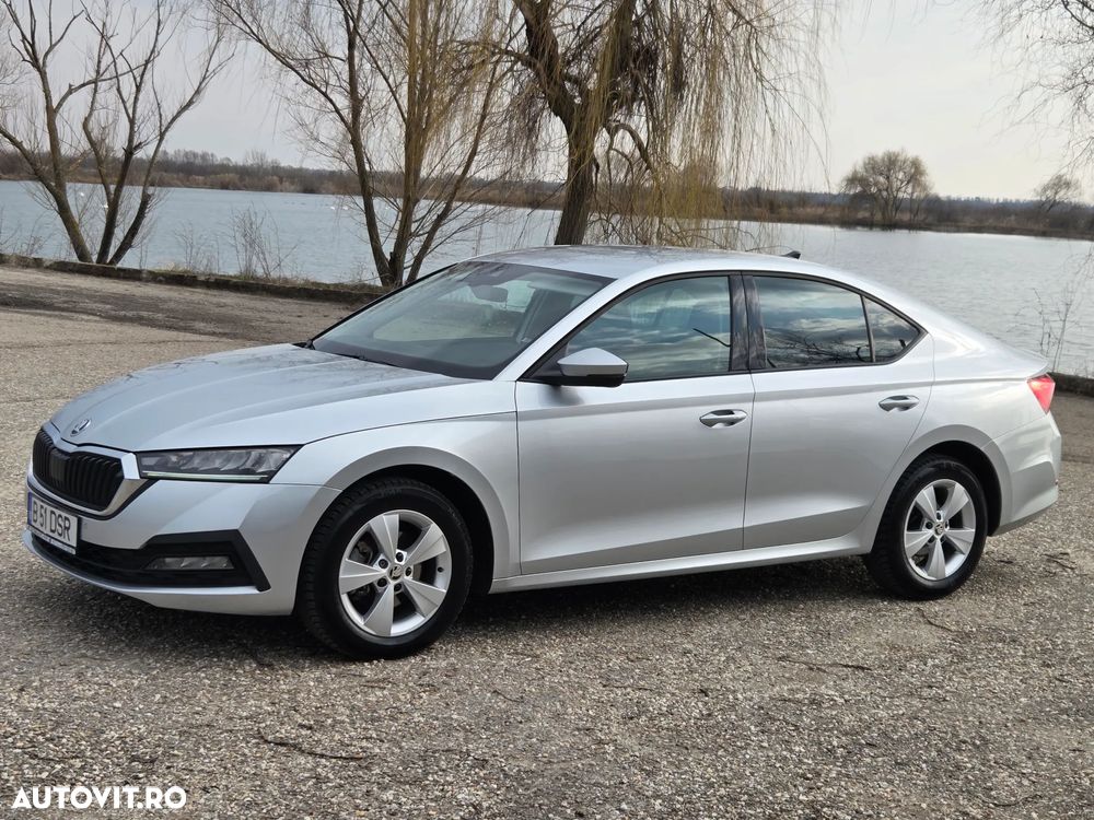 Skoda Octavia 2.0 TDI DSG Style - 19