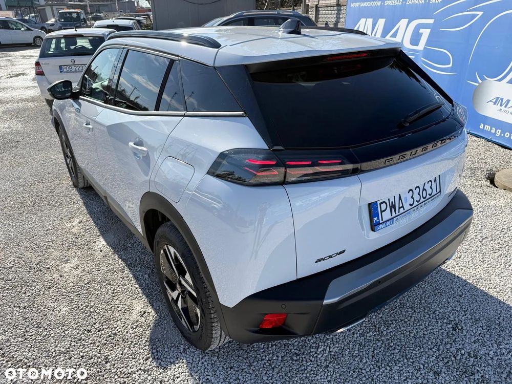 Peugeot 2008 - 9