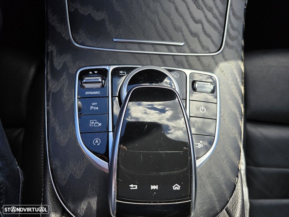Mercedes-Benz E 220 - 16