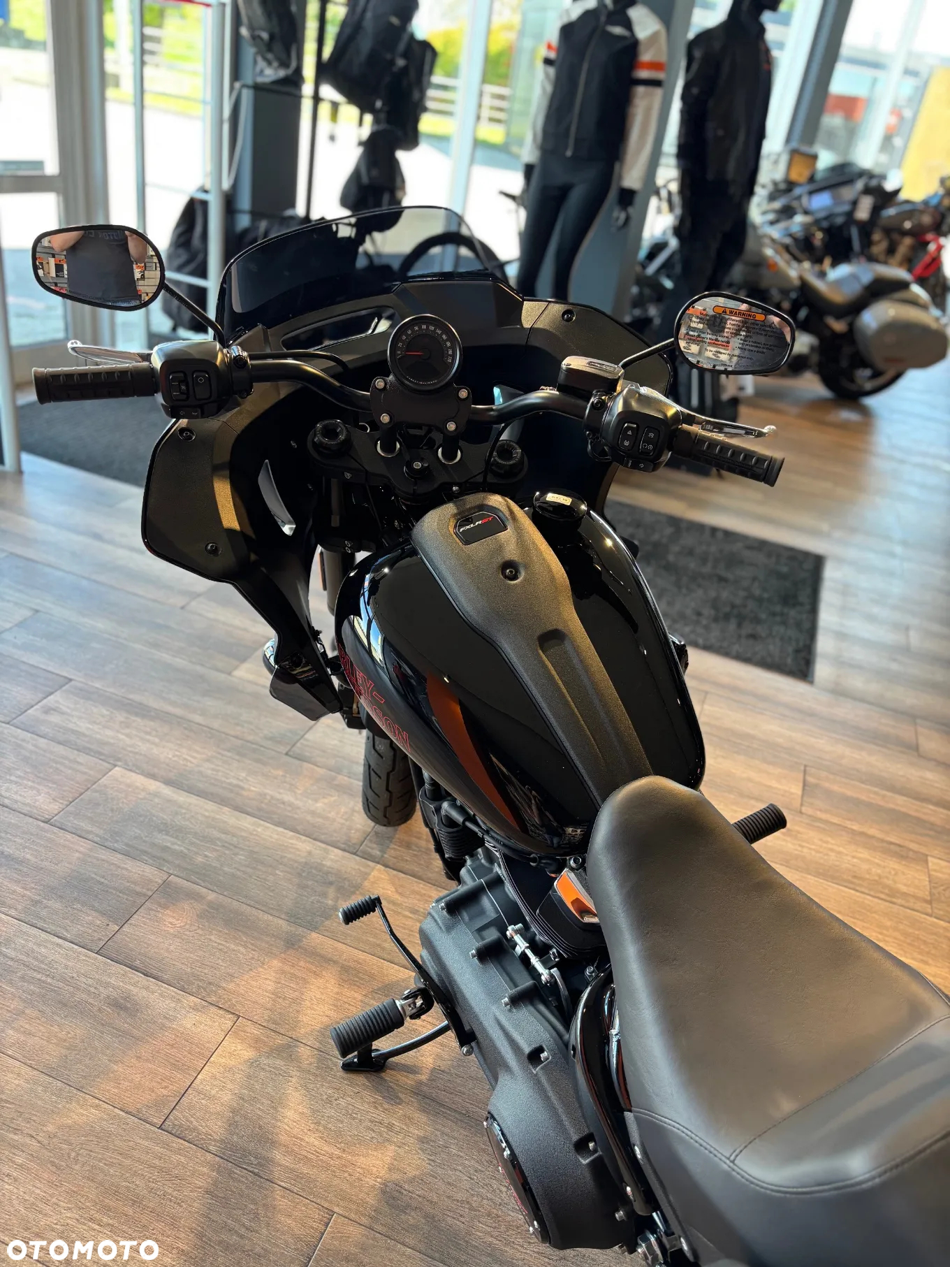 Harley-Davidson Softail Low Rider - 4