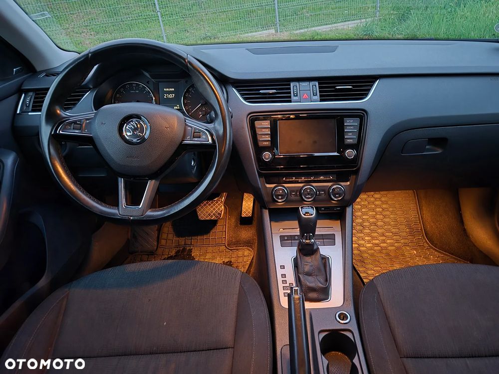 Skoda Octavia 2.0 TDI DSG Style - 10
