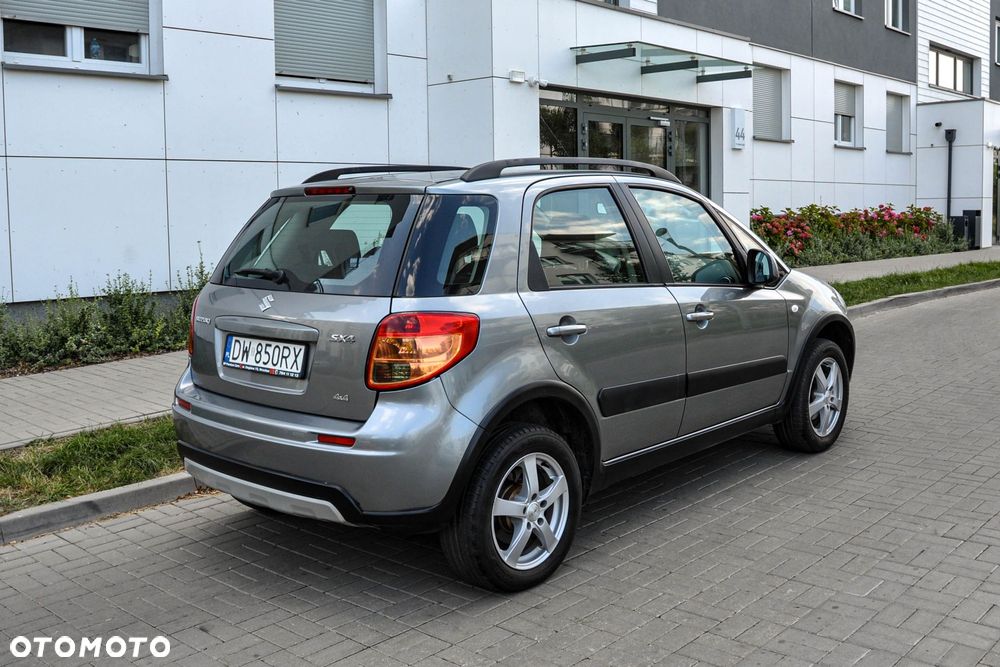 Suzuki SX4 - 4