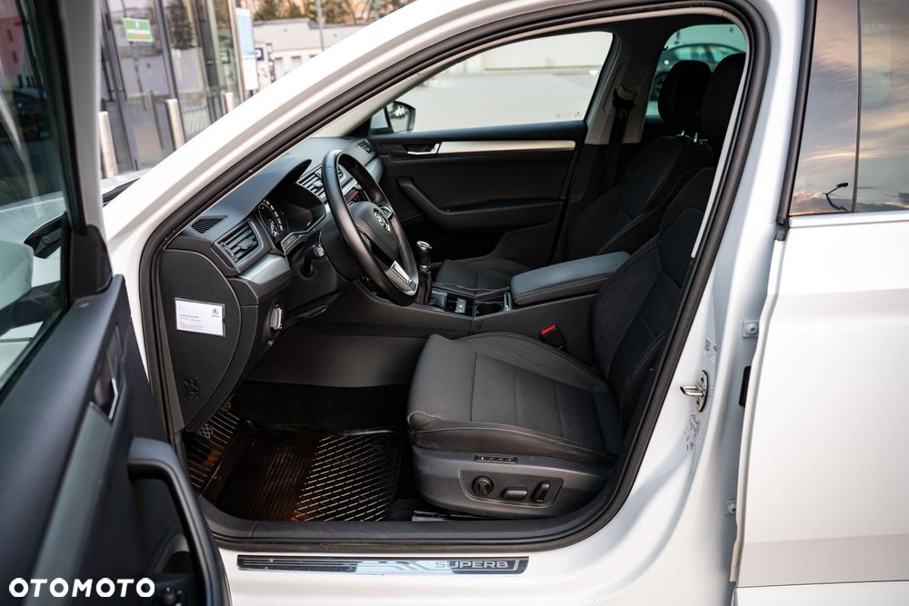 Skoda Superb 1.6 TDI Style - 8