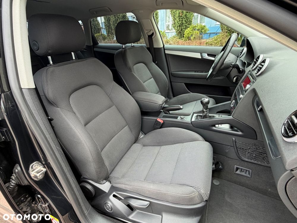 Audi A3 Sportback 1.4 TFSI S line Sportpaket - 24
