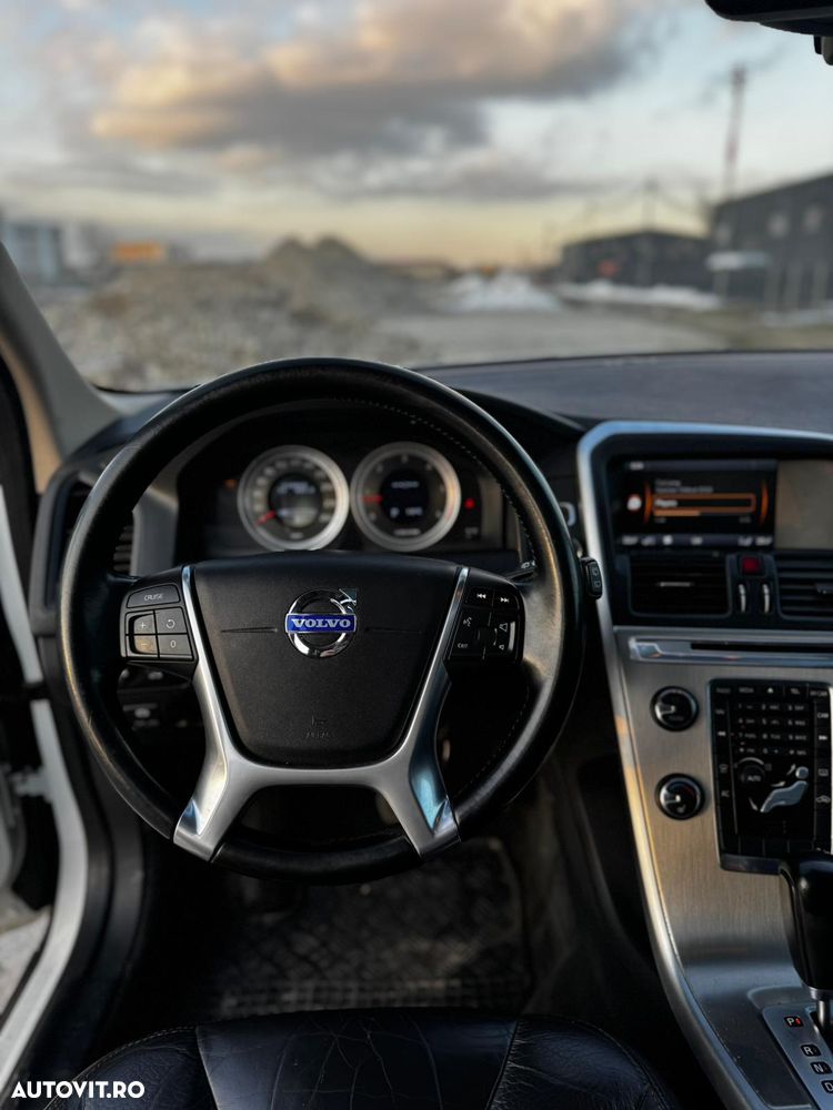 Volvo XC 60 D4 Summum - 6