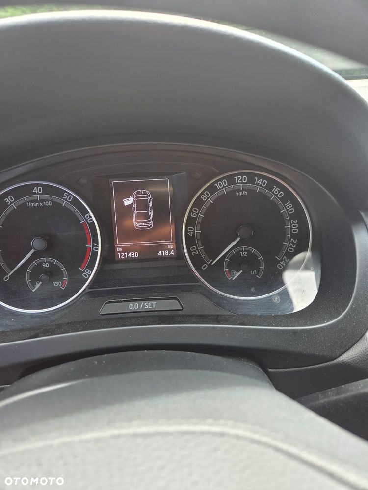 Skoda RAPID 1.0 TSI Ambition - 2