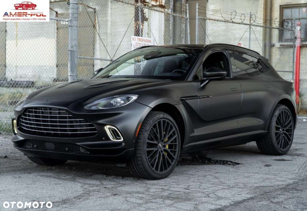 Aston Martin DBX - 1