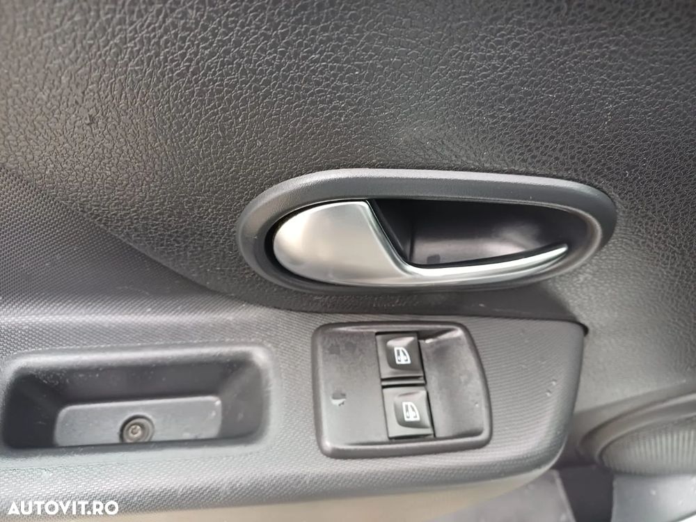 Dacia Sandero Stepway ECO-G 100 MT6 Essential - 11