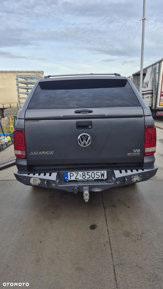 Volkswagen Amarok 3.0 V6 TDI 4Mot Aventura - 8