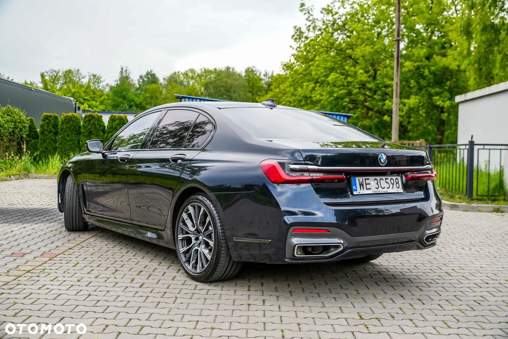 BMW Seria 7 740d xDrive mHEV - 6