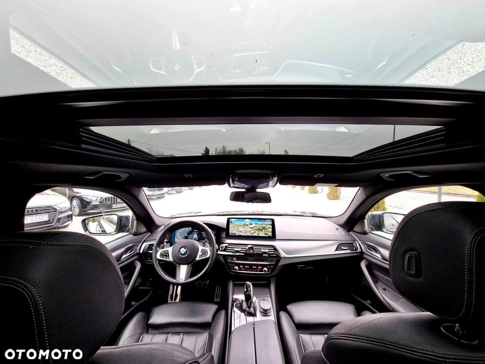 BMW Seria 5 530e M Sport sport - 25