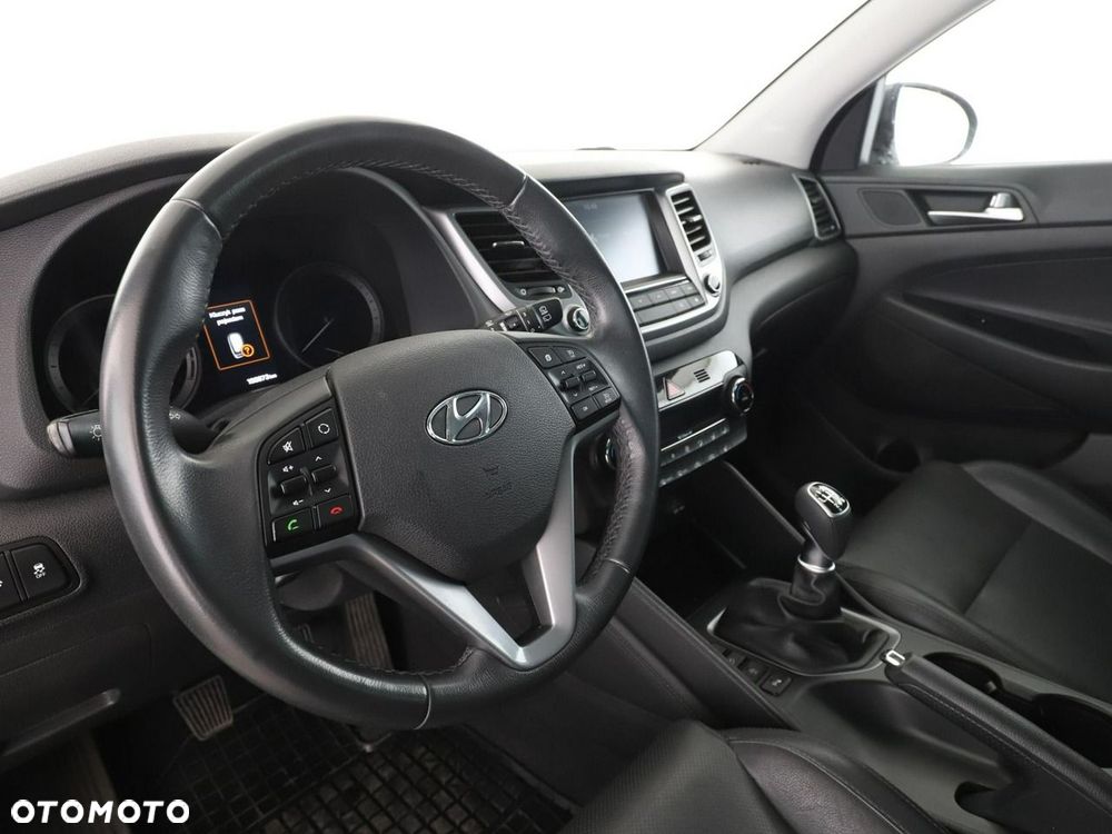 Hyundai Tucson 1.7 CRDI BlueDrive Comfort 2WD - 15