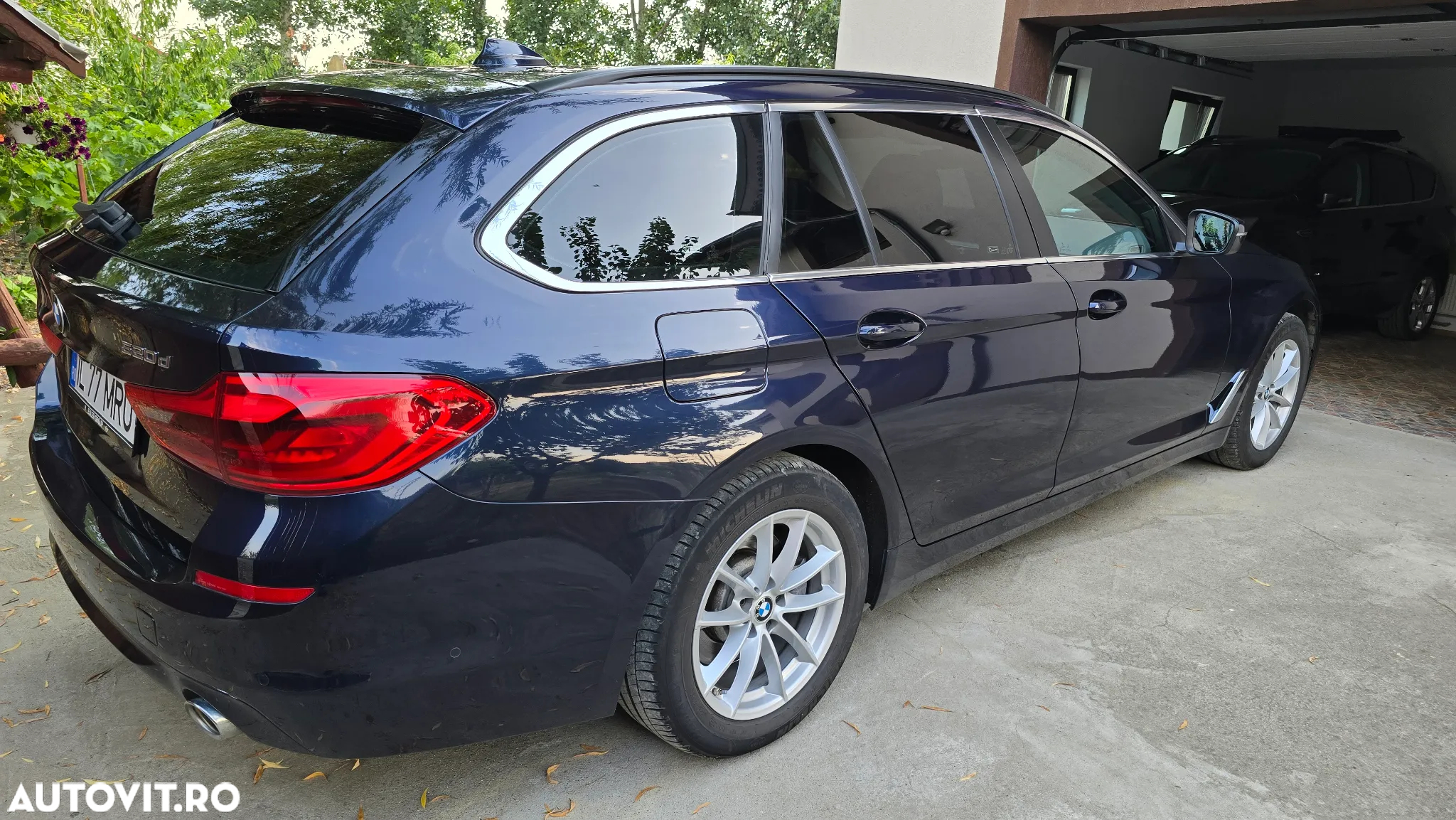 BMW Seria 5 520d - 5