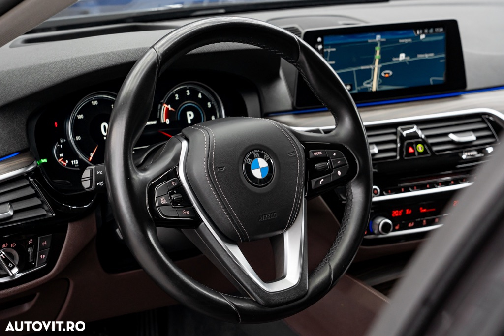 BMW Seria 5 530e AT PHEV - 31