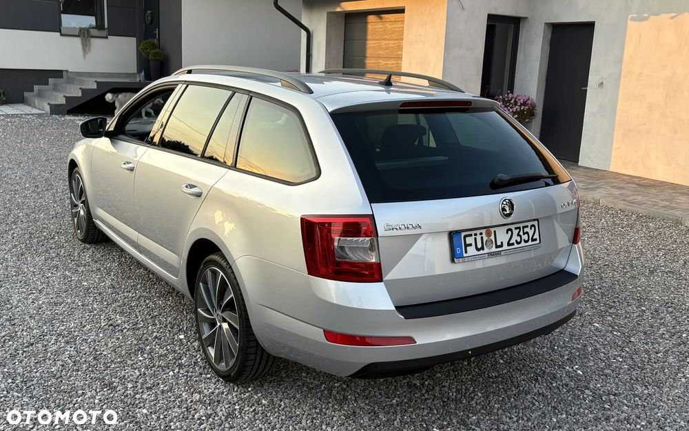 Skoda Octavia 2.0 TDI Sport Edition - 8