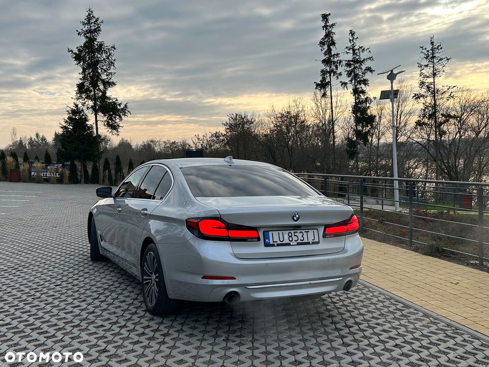 BMW Seria 5 530i xDrive GPF Sport Line sport - 7