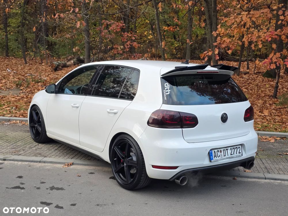 Volkswagen Golf 2.0 GTI - 9
