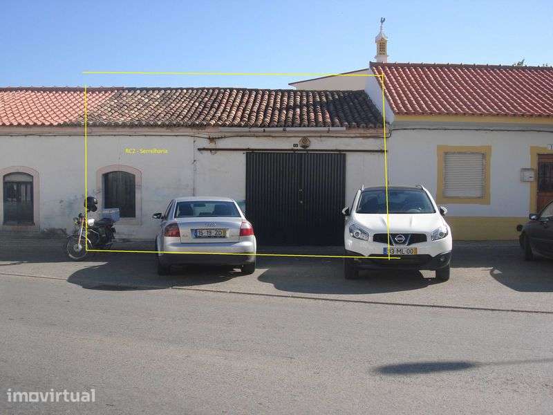 Moradia T5 Térrea c/ Jardim + 2 Lojas no Centro de Algoz - Grande imagem: 3/12