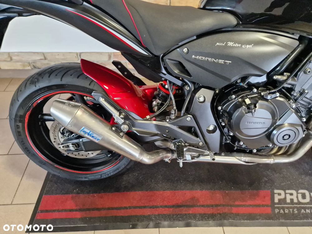 Honda Hornet - 28