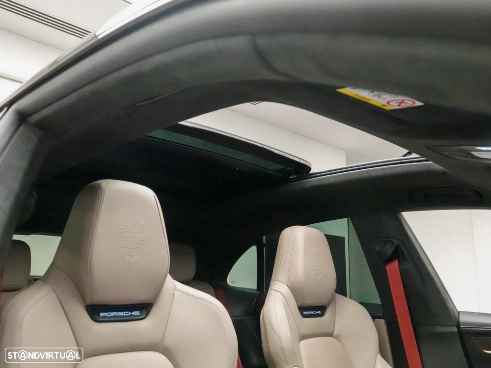 Porsche Macan Electric Turbo - 29