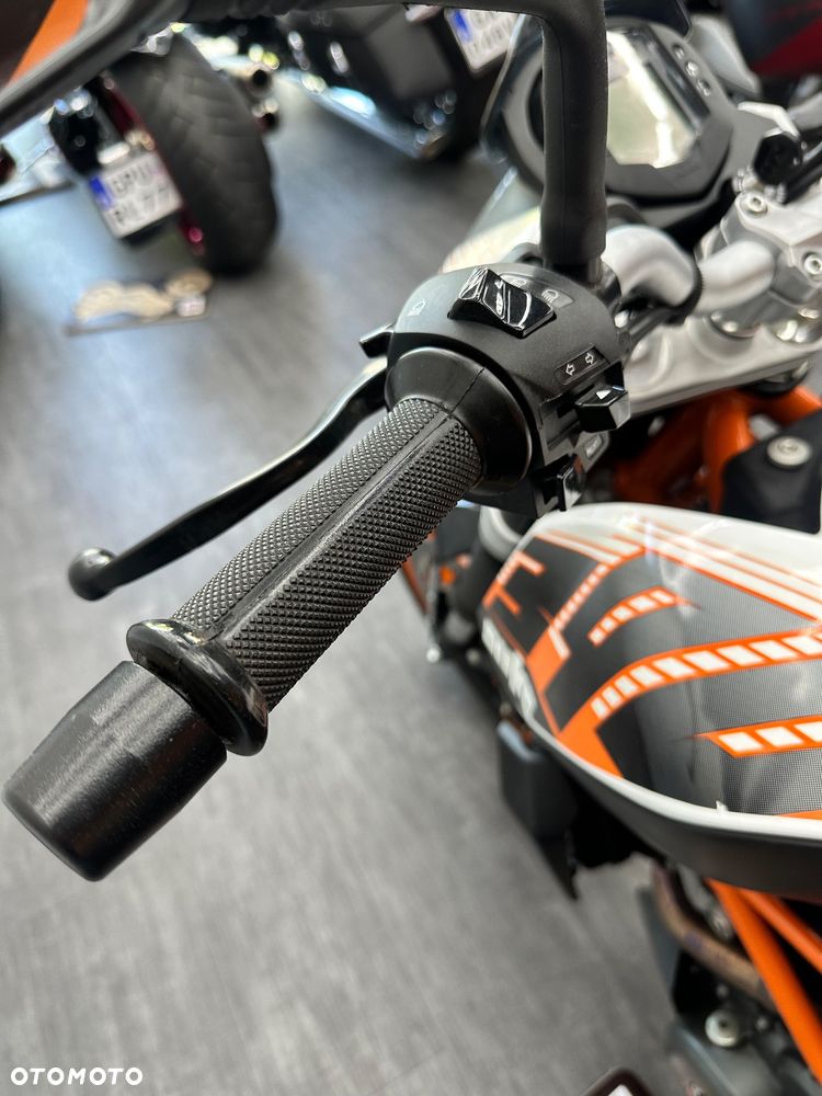 KTM Duke 390 - 27