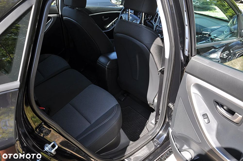 Hyundai i30 1.6 GDI Premium - 28
