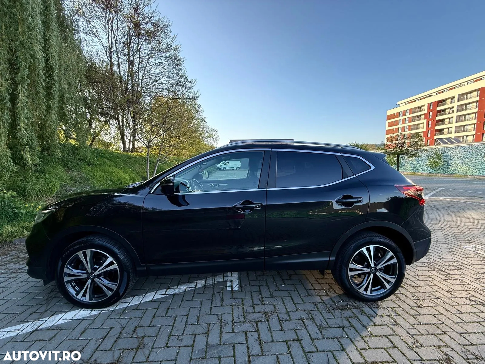 Nissan Qashqai 1.5 DCI TEKNA - 12