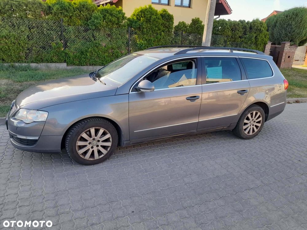 Volkswagen Passat - 2