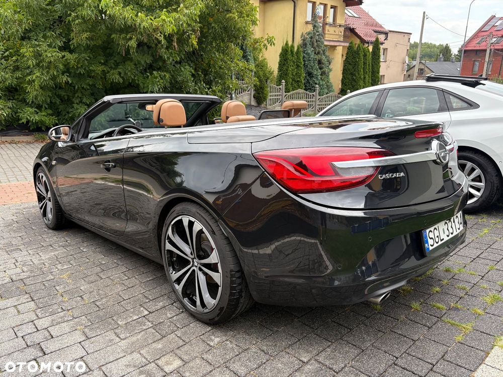 Opel Cascada 1.4 T Cosmo S&S - 3