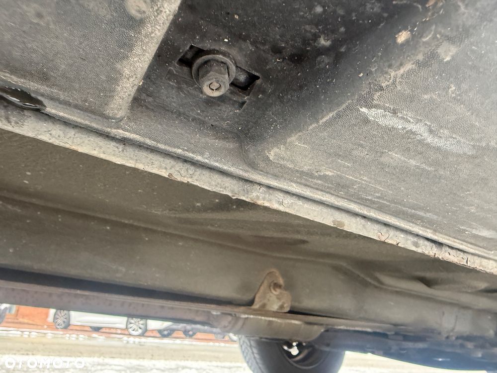 Dacia Duster dCi 90 FAP 4x2 Ambiance - 13