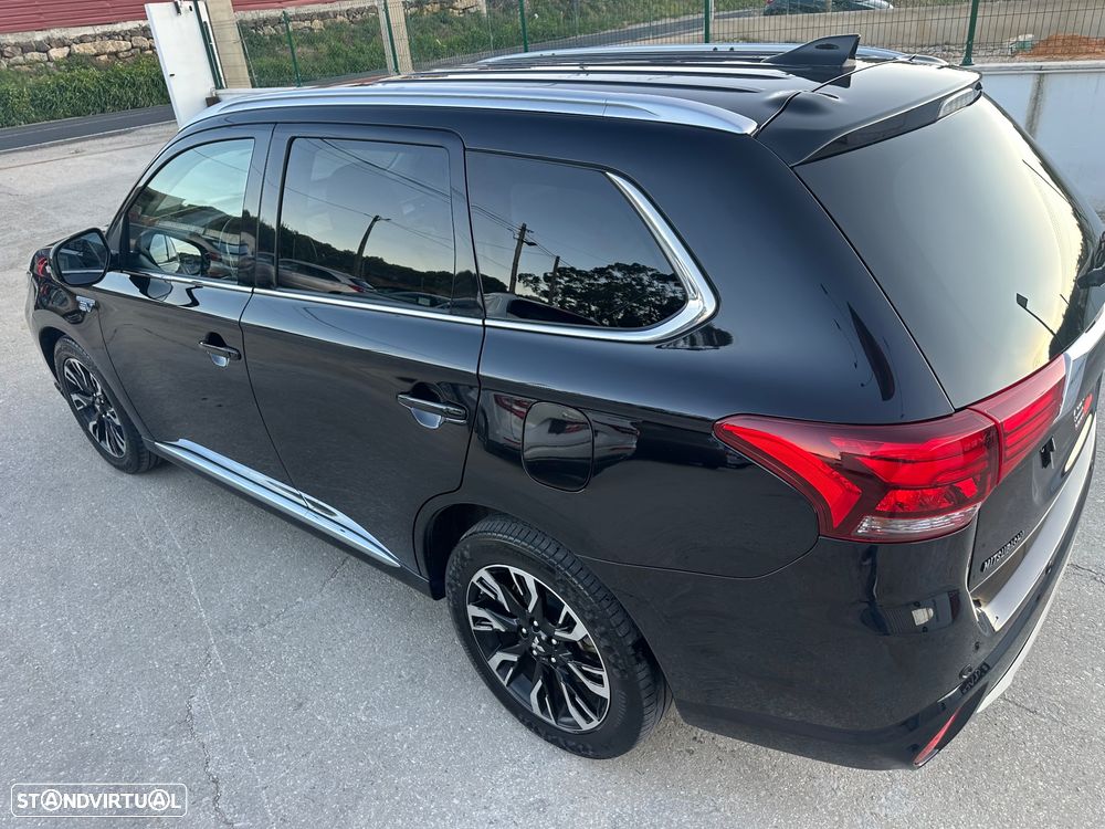 Mitsubishi Outlander 2.0 Intense Navi - 38