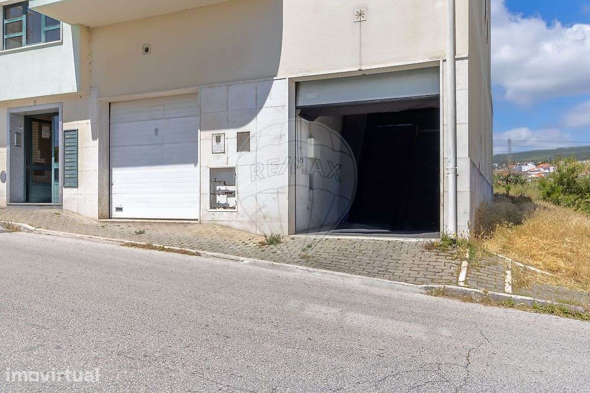 Garagem  para venda - Grande imagem: 2/4