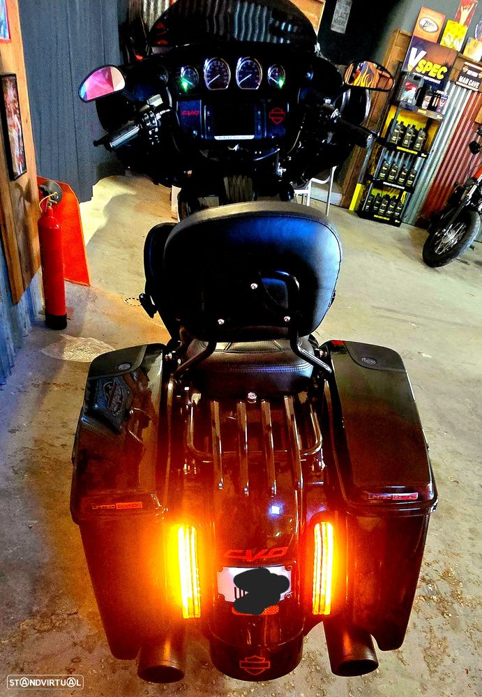 Harley-Davidson STREET GLIDE 114 CVO - 10