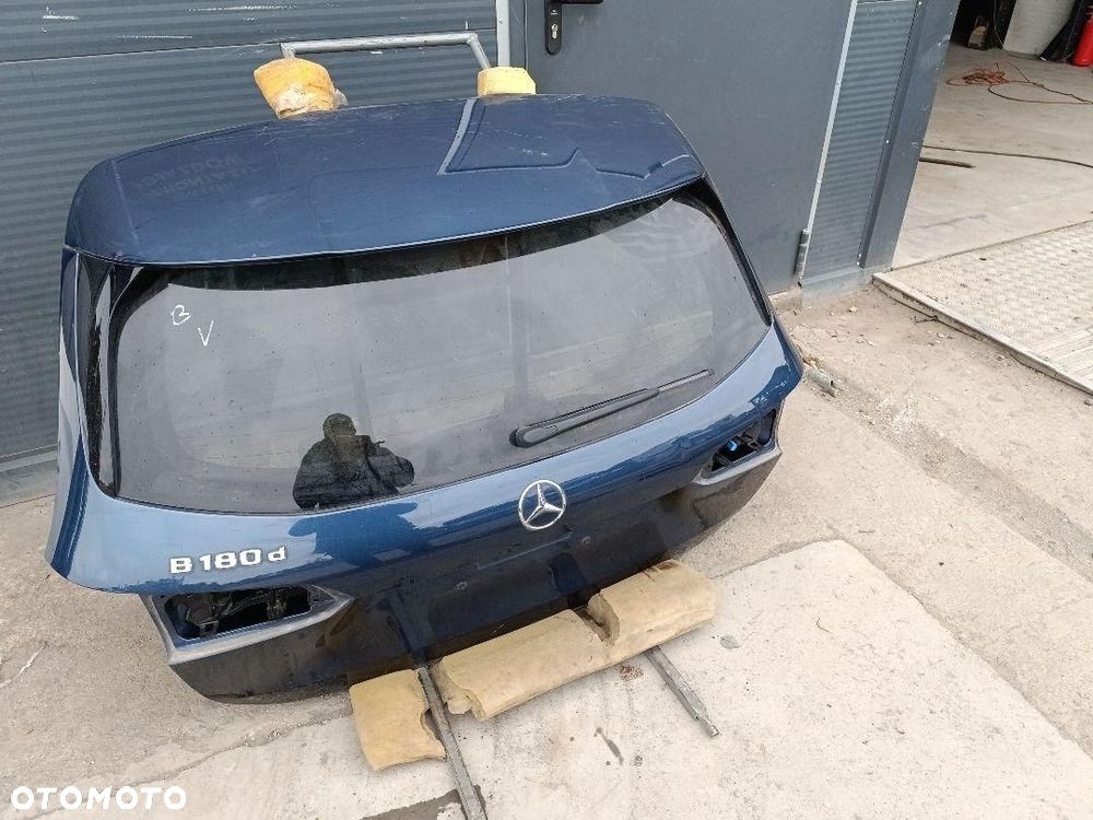 MERCEDES B W247 KLAPA BAGAŻNIKA - 3