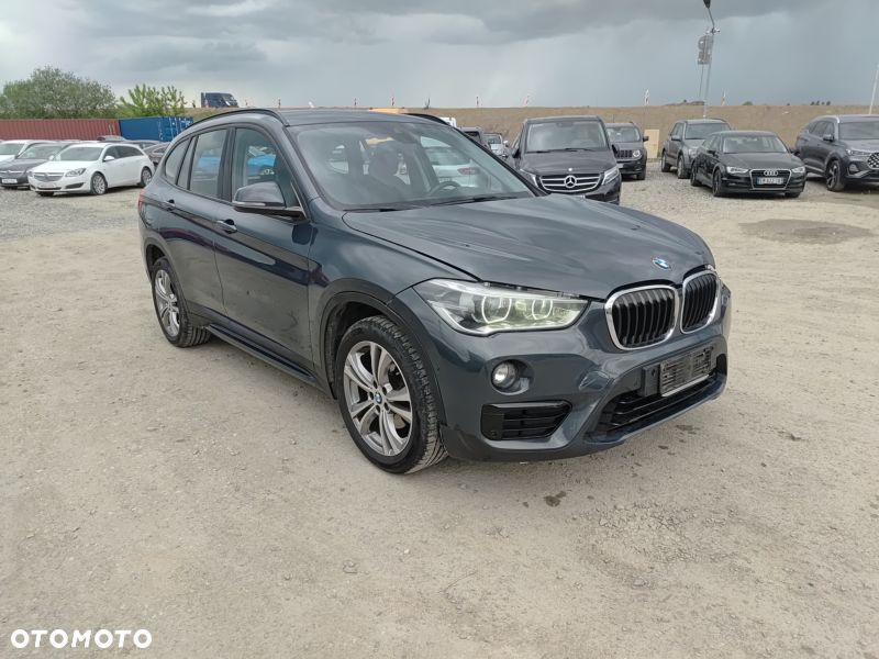 BMW X1 sDrive18i Advantage - 4