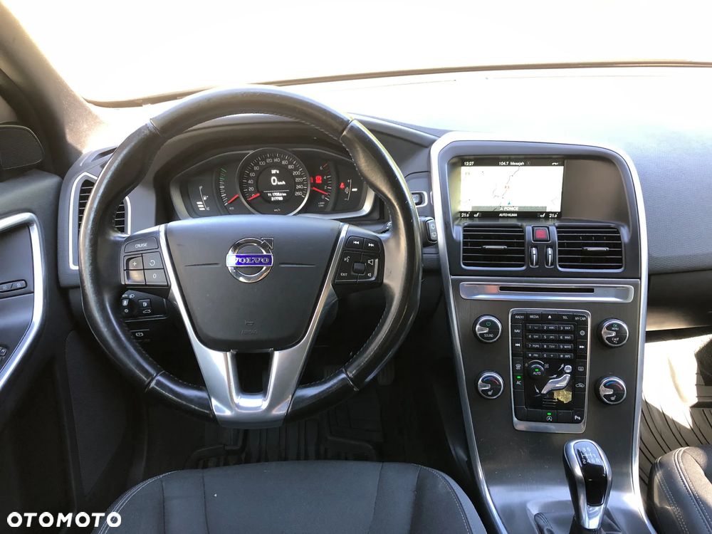 Volvo XC 60 D4 Drive-E Momentum - 15