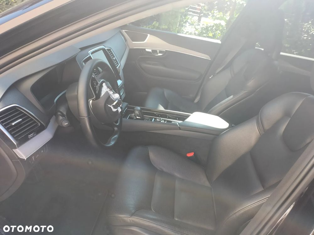 Volvo XC 90 - 4