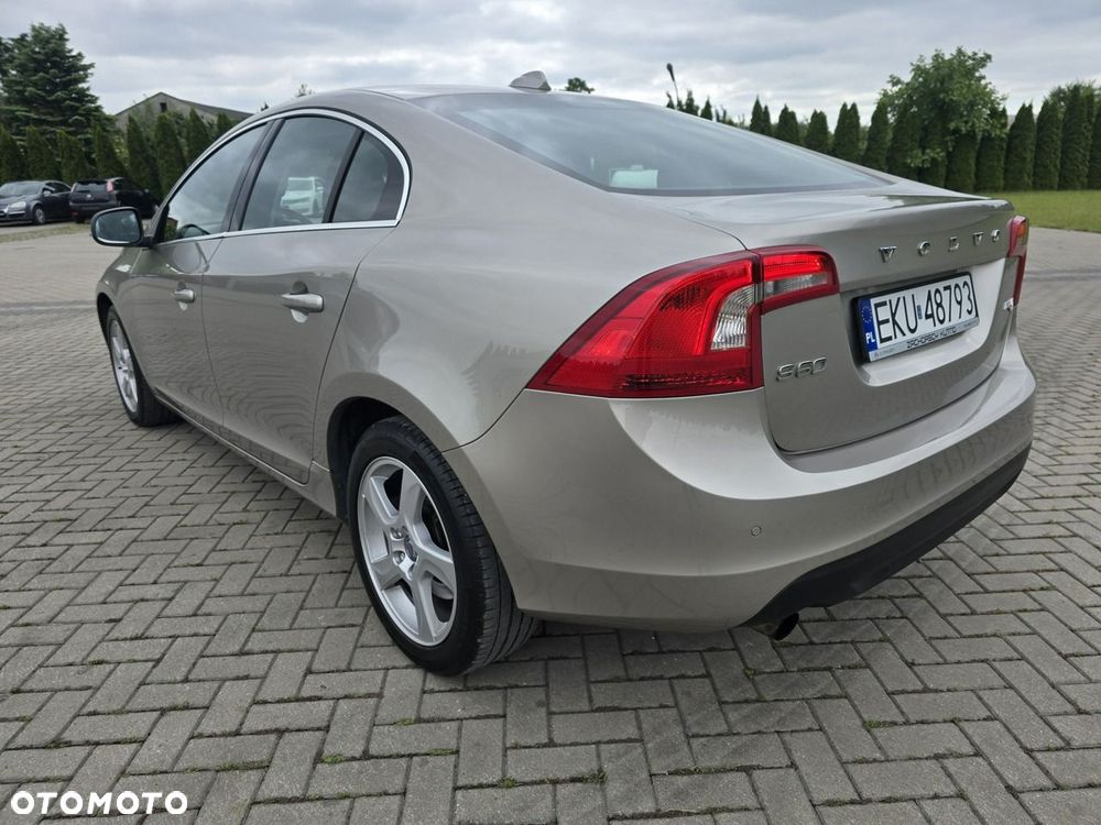 Volvo S60 - 13