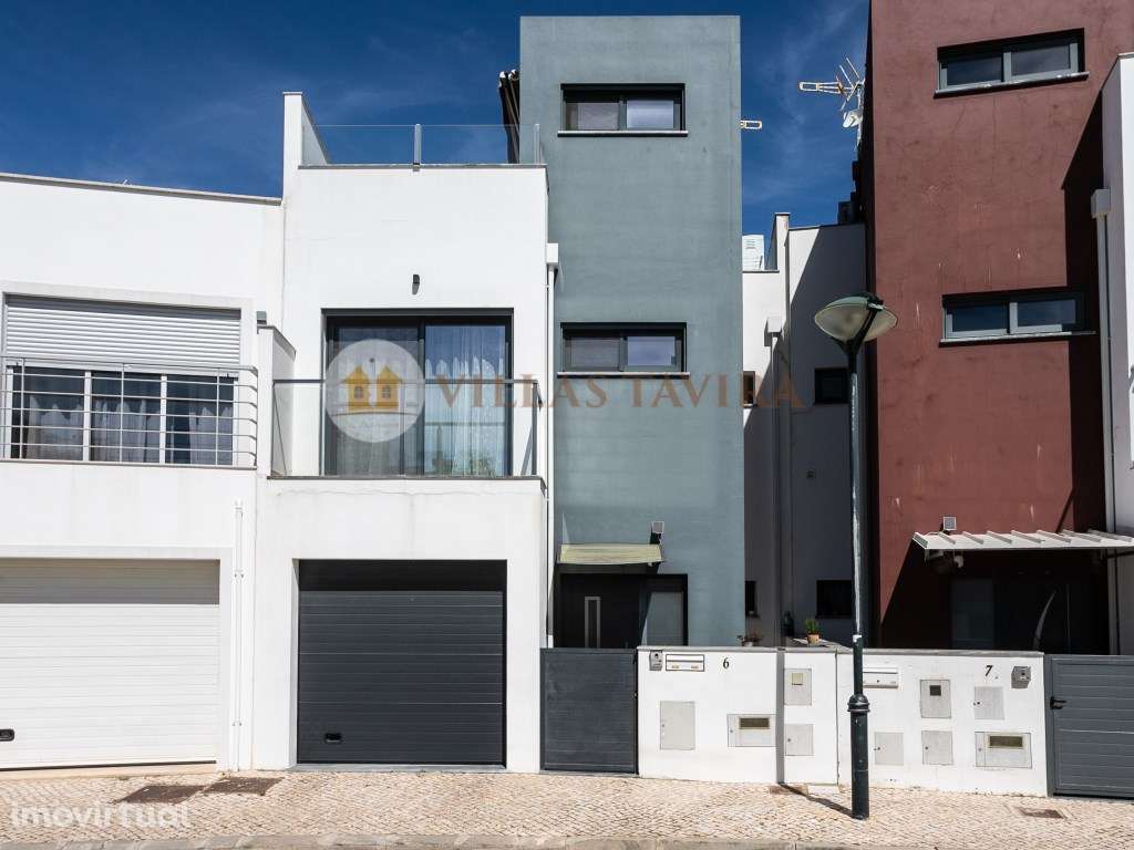 Moradia T3- Terraços- Garagem- Cave - Grande imagem: 3/60