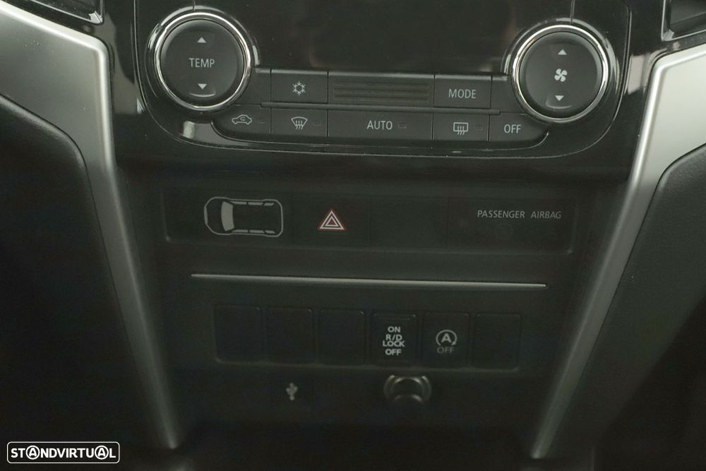 Mitsubishi l200 ver-2-3-di--d-strakar-club-intense-4wd - 12