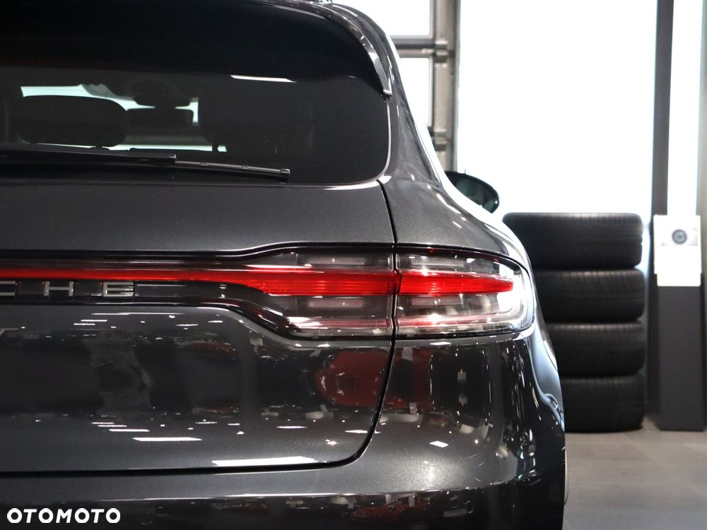 Porsche Macan T - 10