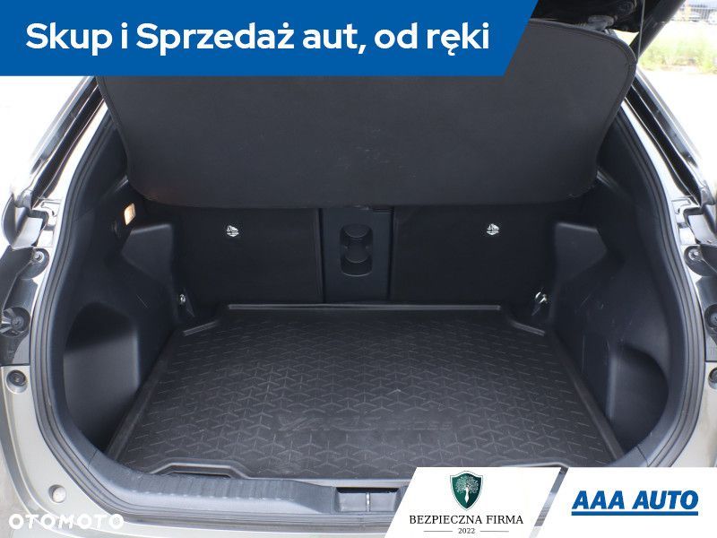 Toyota Yaris Cross - 15