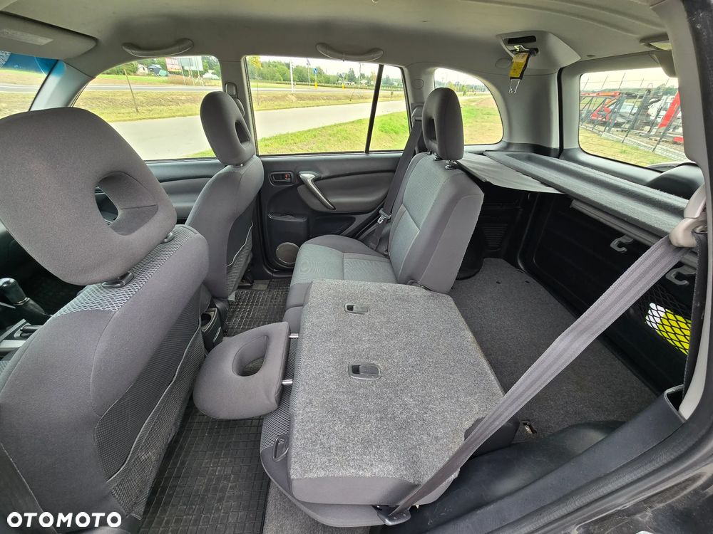 Toyota RAV4 - 17